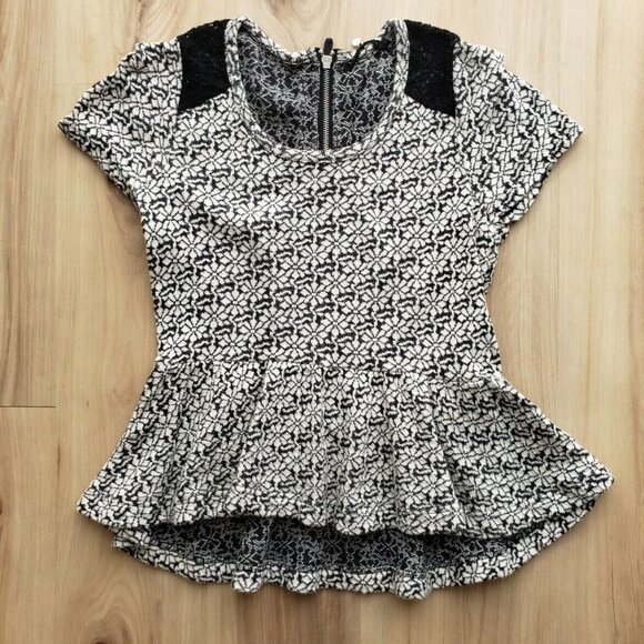 Anthropologie Knitted & Knotted Floral Peplum Top White Womens Small - Picture 1 of 12
